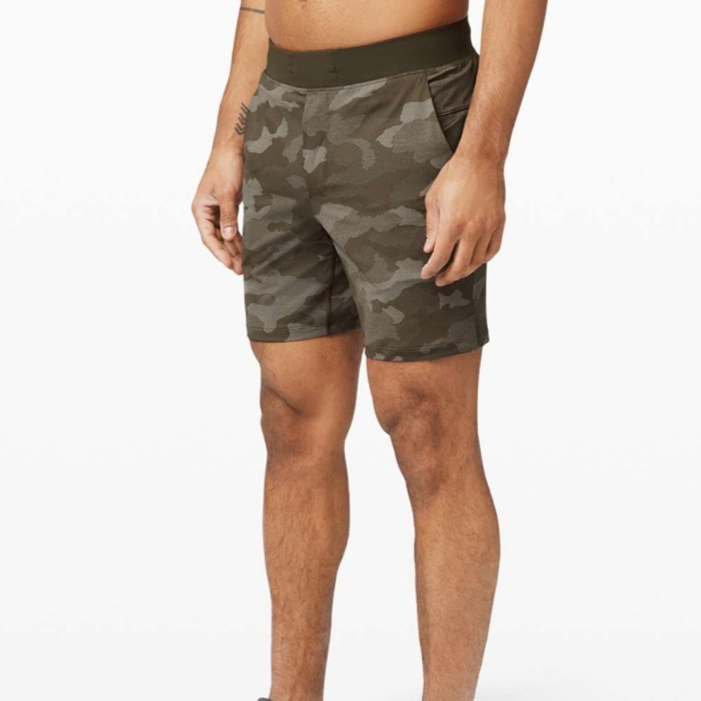 Lululemon M T.H.E. Short 7" in Camo Dark Olive